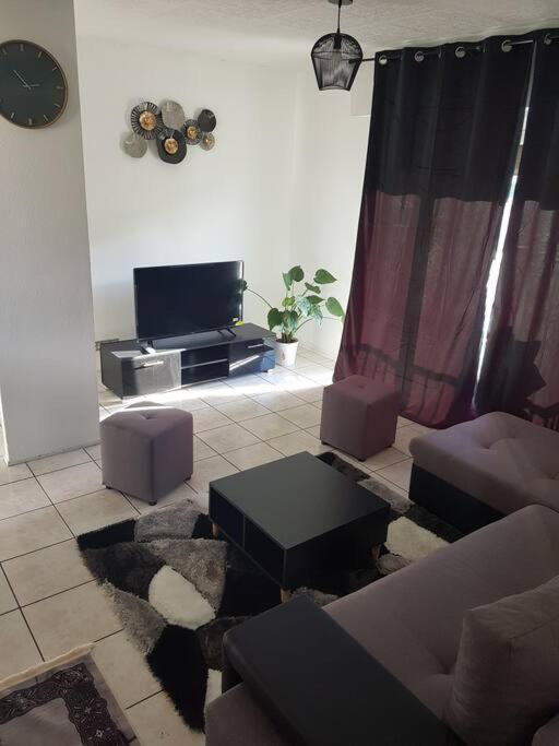 Superbe Appartement En Residence Prive Avec Un Parking Prive Scionzier Dış mekan fotoğraf